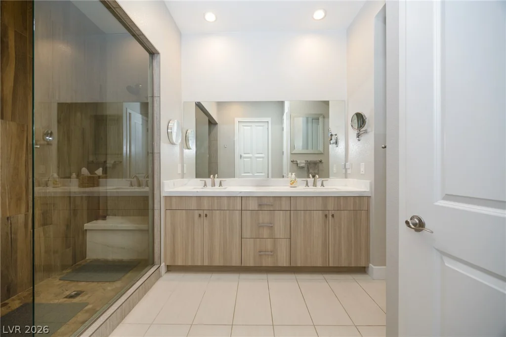 6673 Titanium Crest, Las Vegas, NV 89148
