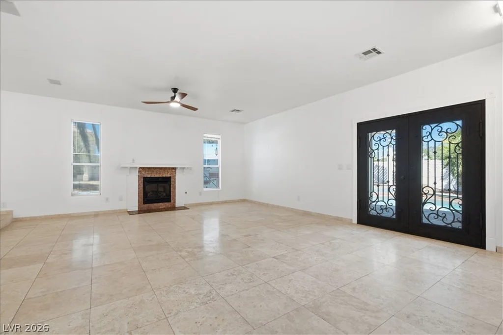 5936 Royal Castle, Las Vegas, NV 89130