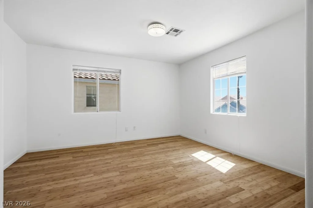 5936 Royal Castle, Las Vegas, NV 89130