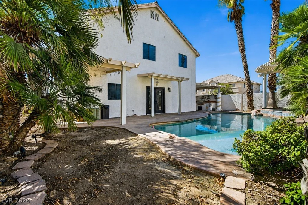 5936 Royal Castle, Las Vegas, NV 89130