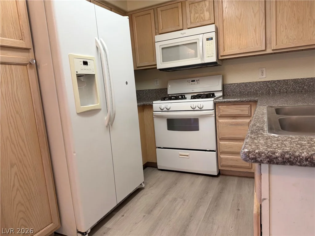 5259 Caspian Springs, Las Vegas, NV 89120