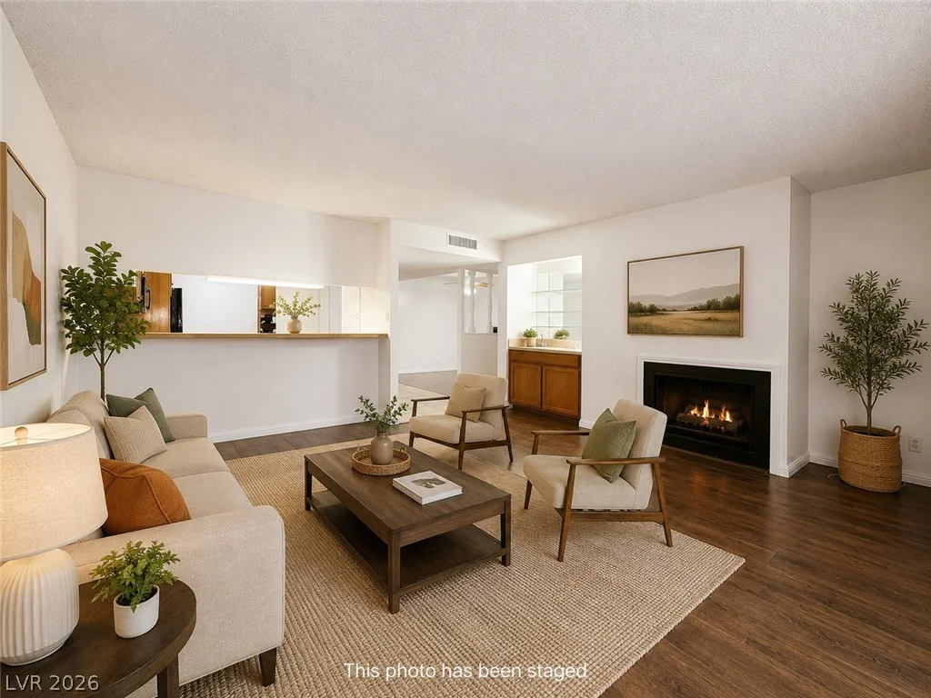 750 Royal Crest, Las Vegas, NV 89169
