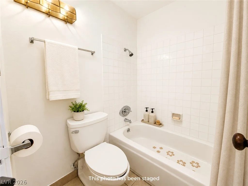 750 Royal Crest, Las Vegas, NV 89169