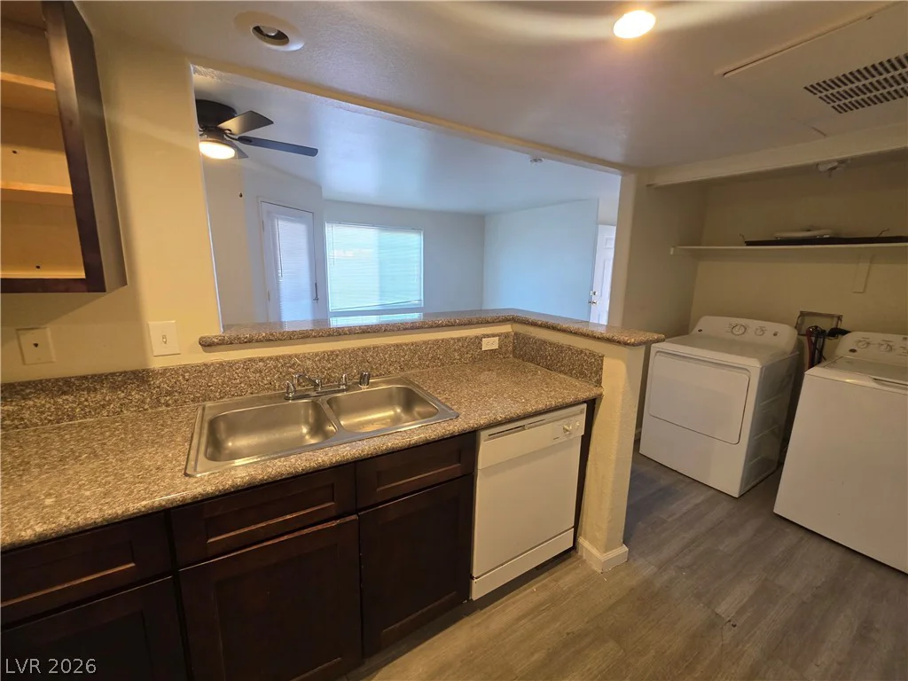 1830 Pecos, Las Vegas, NV 89115