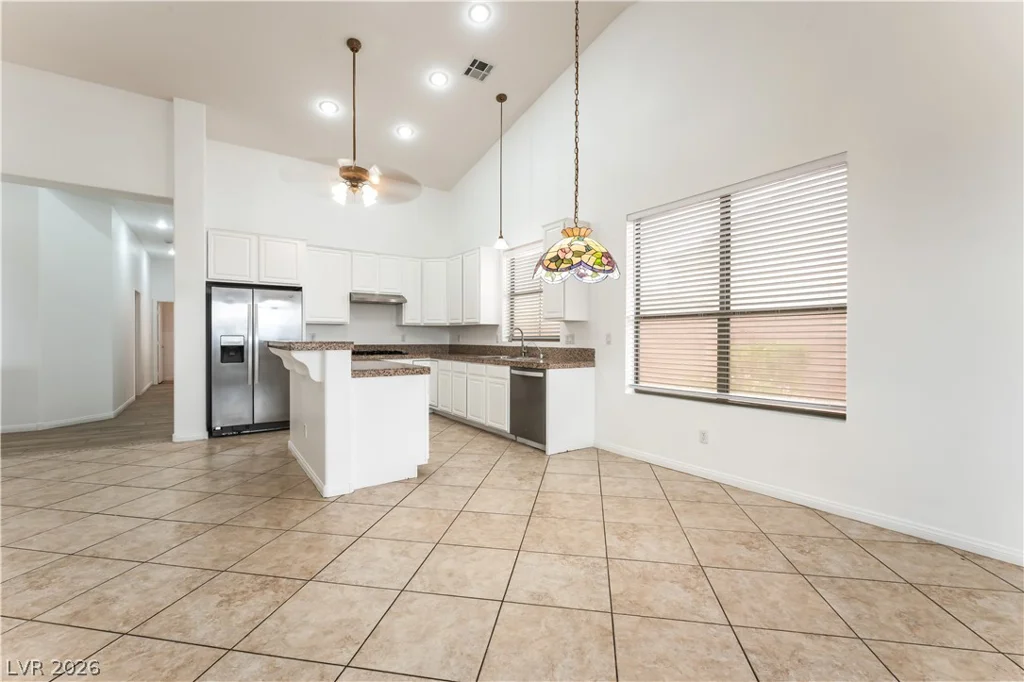 931 Temple View, Las Vegas, NV 89110