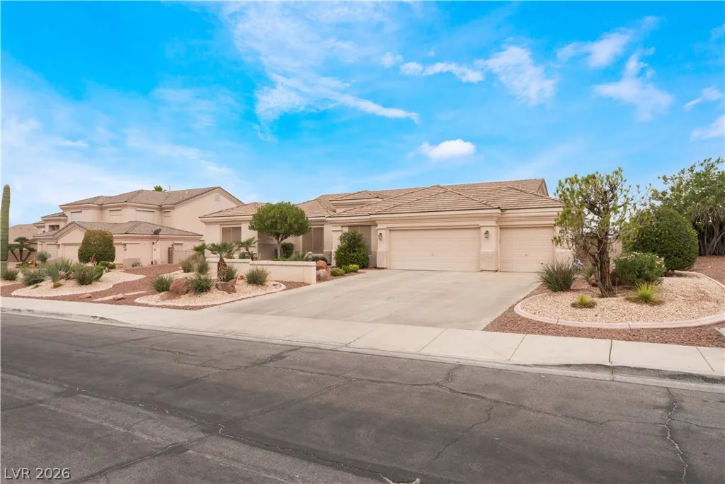 931 Temple View, Las Vegas, NV 89110