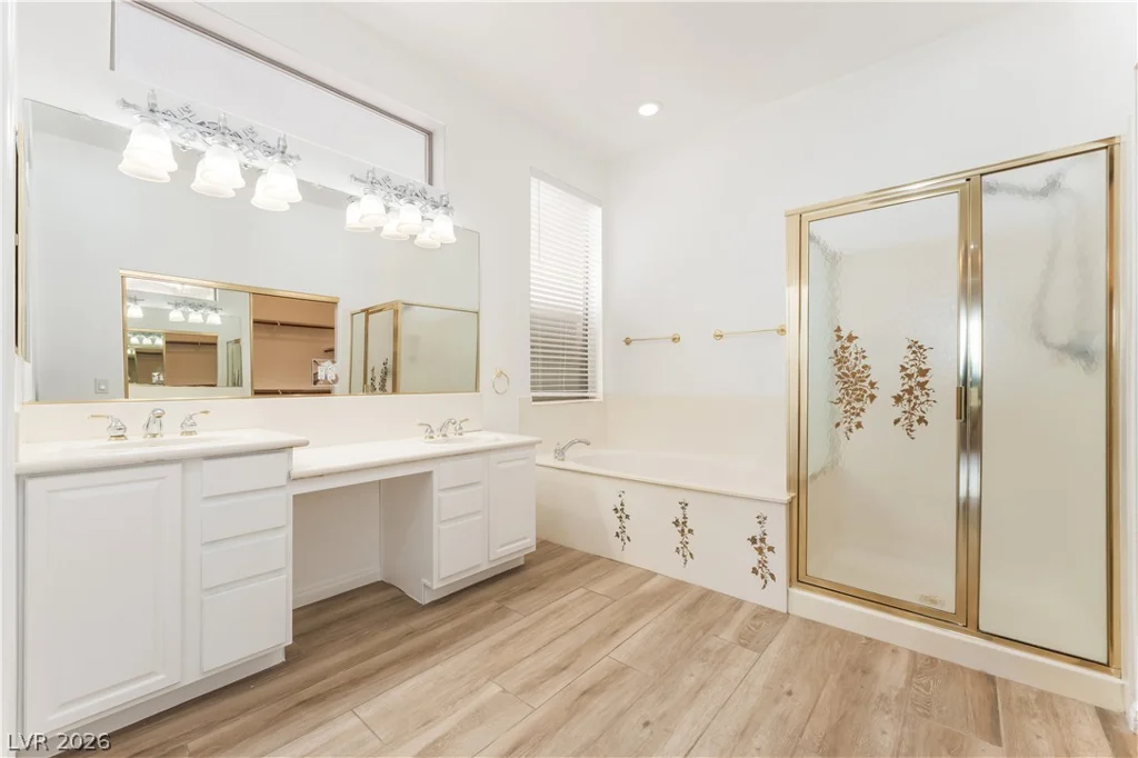 931 Temple View, Las Vegas, NV 89110