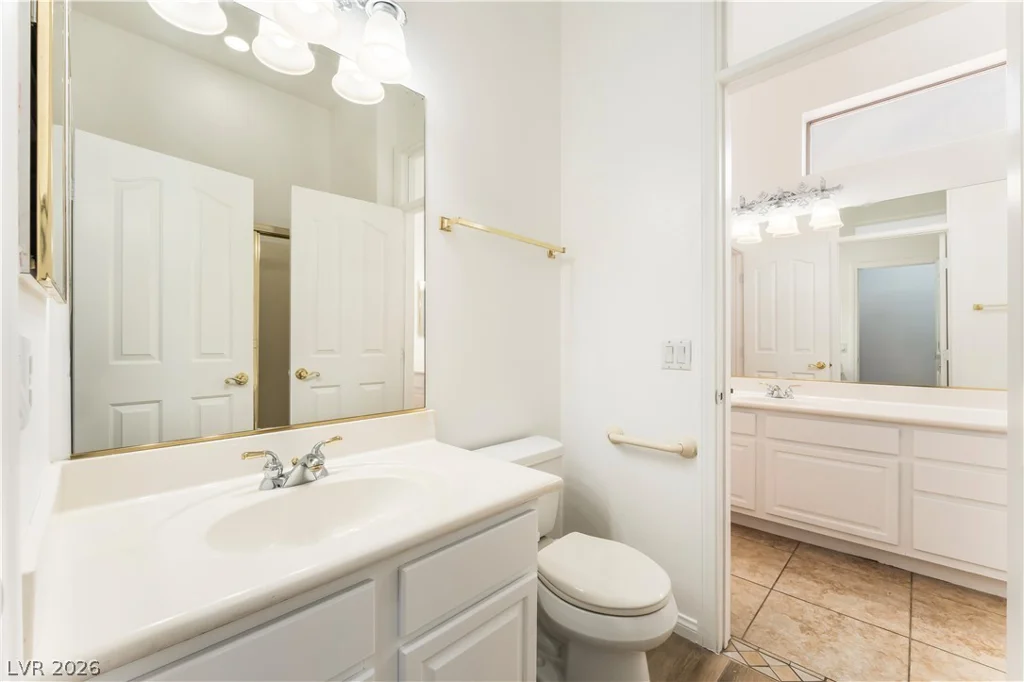 931 Temple View, Las Vegas, NV 89110