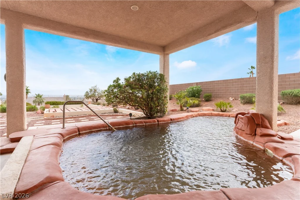 931 Temple View, Las Vegas, NV 89110
