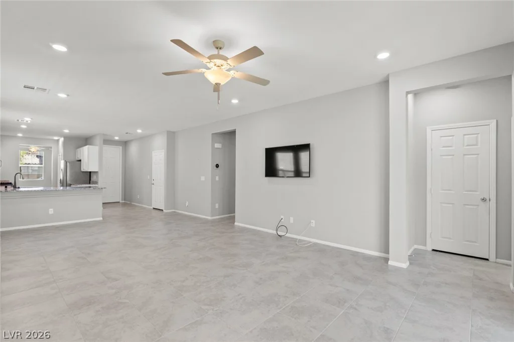 9712 Angel Valley, Las Vegas, NV 89178