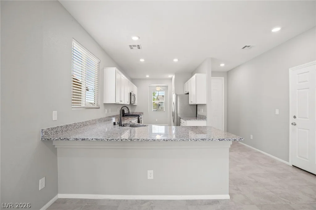 9712 Angel Valley, Las Vegas, NV 89178