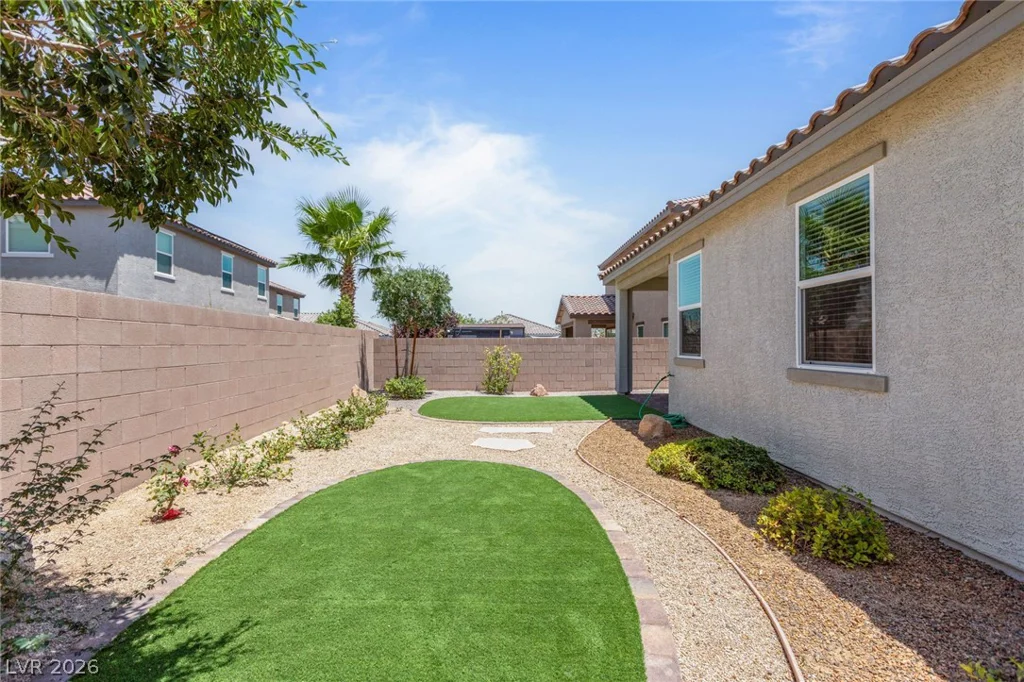 9712 Angel Valley, Las Vegas, NV 89178