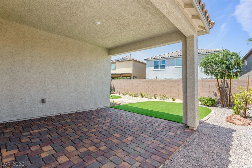 9712 Angel Valley, Las Vegas, NV 89178