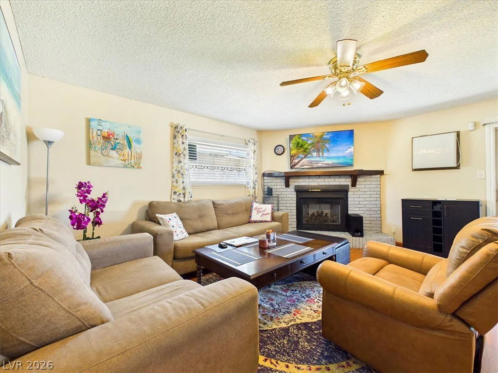 7824 Ducharme, Las Vegas, NV 89145