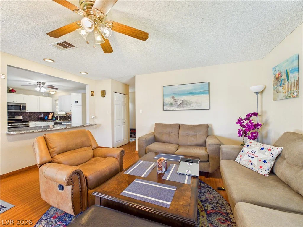 7824 Ducharme, Las Vegas, NV 89145