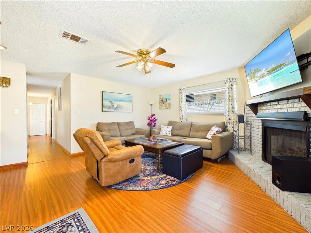 7824 Ducharme, Las Vegas, NV 89145