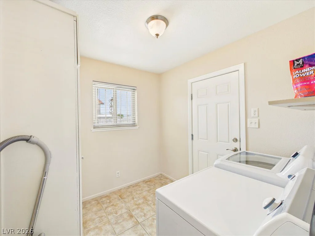 7824 Ducharme, Las Vegas, NV 89145