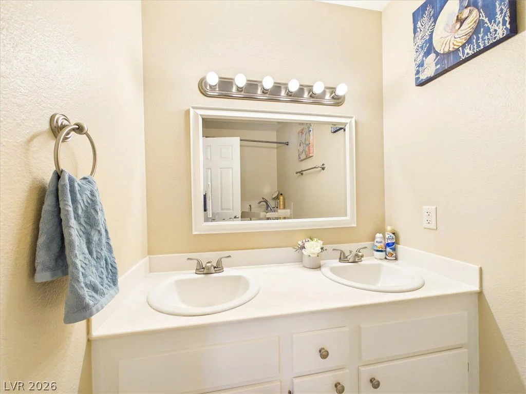 7824 Ducharme, Las Vegas, NV 89145