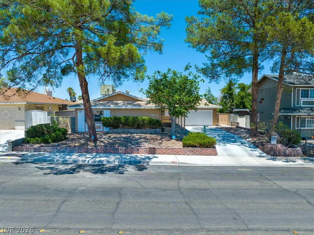 7824 Ducharme, Las Vegas, NV 89145