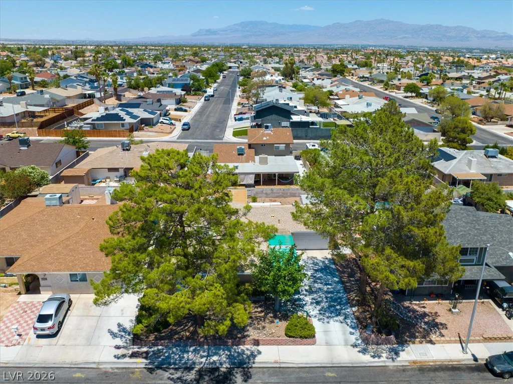 7824 Ducharme, Las Vegas, NV 89145