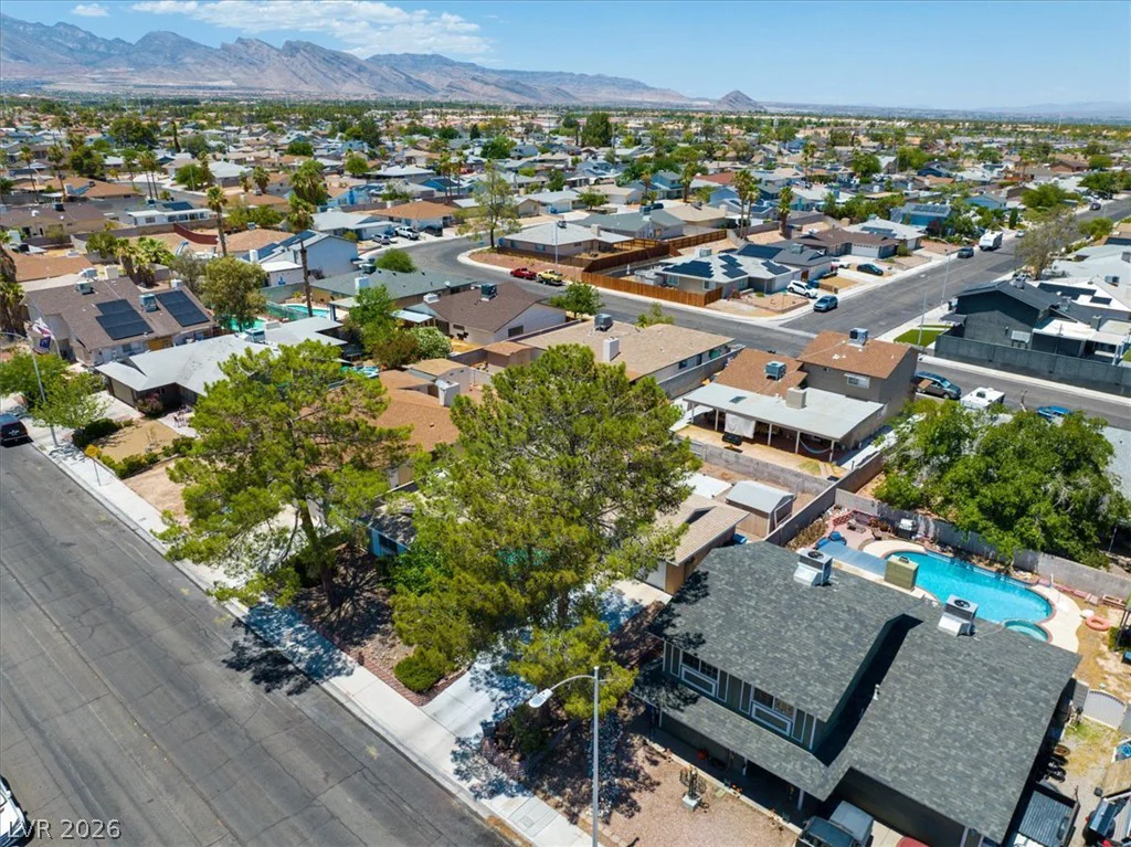 7824 Ducharme, Las Vegas, NV 89145