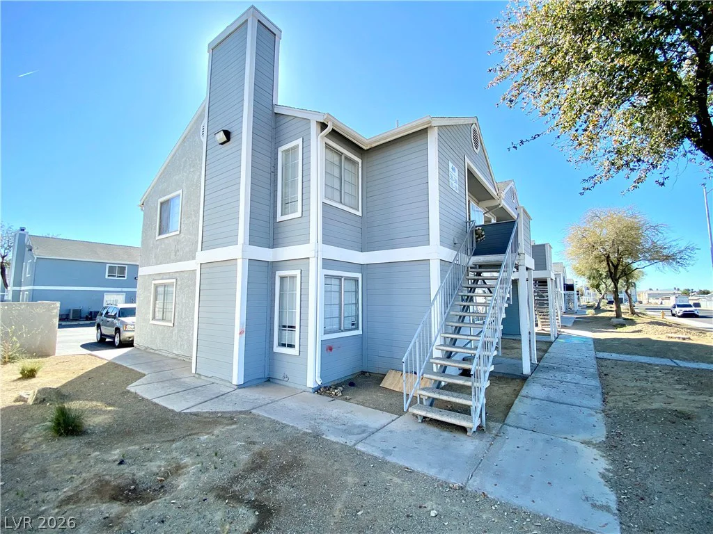 1872 Cosmic, Las Vegas, NV 89115