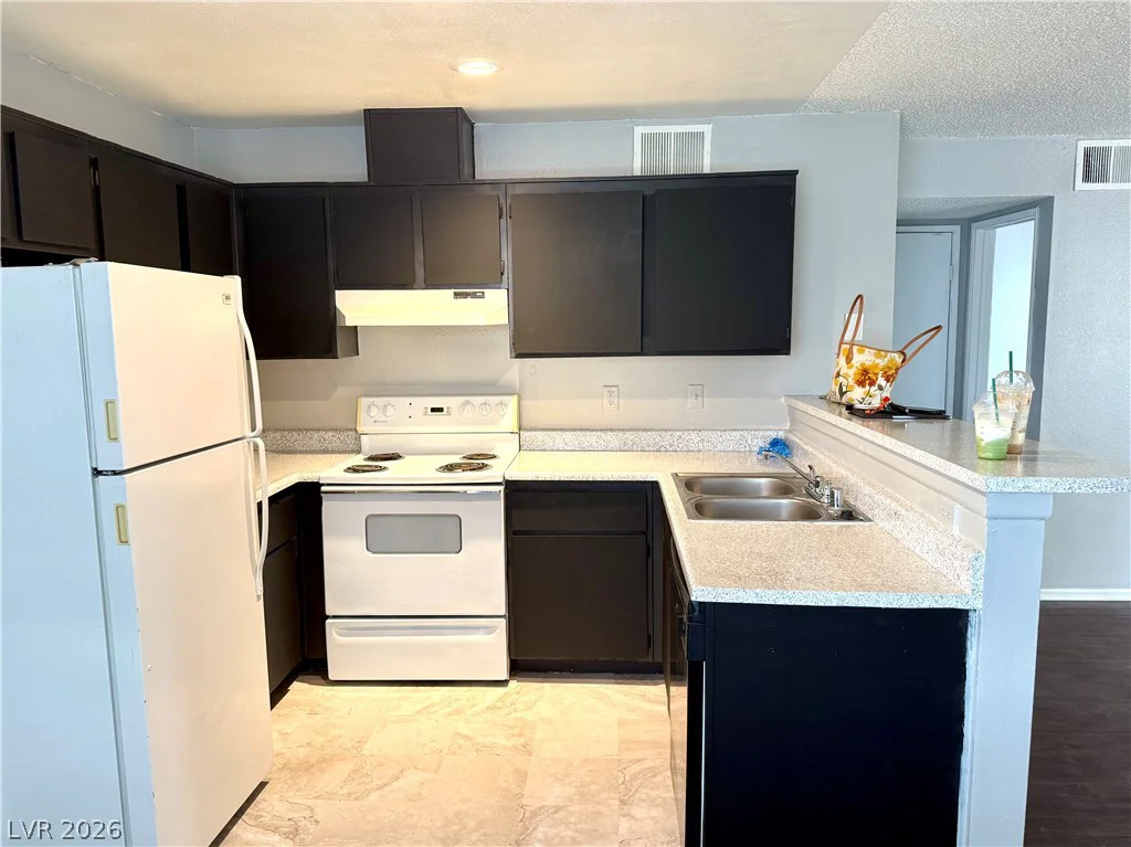 1872 Cosmic, Las Vegas, NV 89115