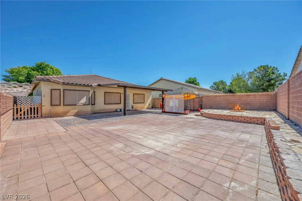 5401 Carrara Pointe, Pahrump, NV 89061