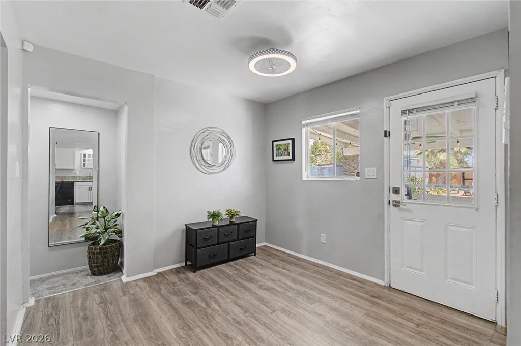1937 Peyton, Las Vegas, NV 89104
