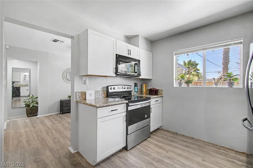 1937 Peyton, Las Vegas, NV 89104