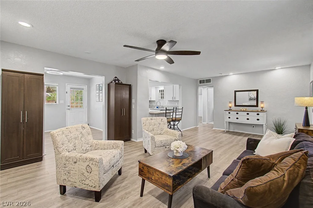 1937 Peyton, Las Vegas, NV 89104