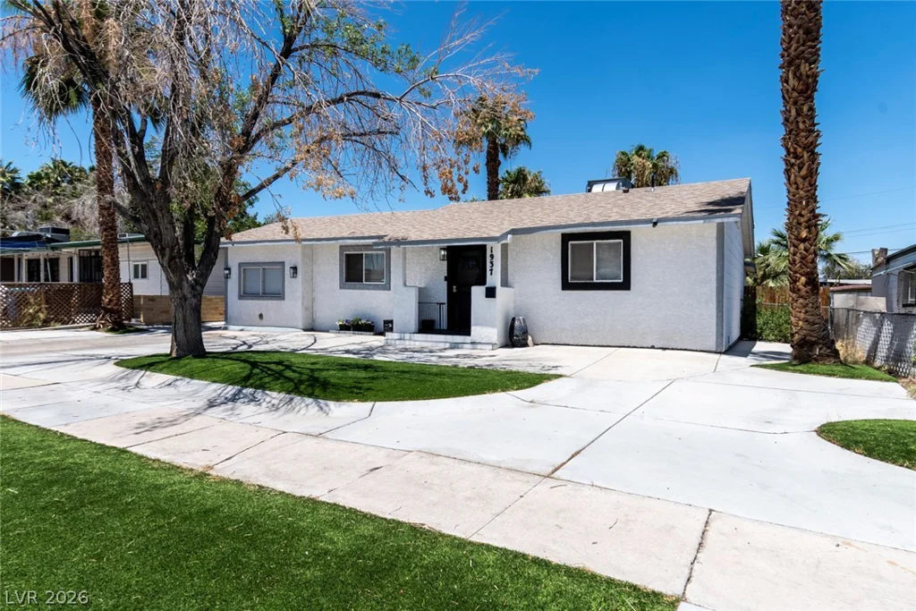 1937 Peyton, Las Vegas, NV 89104