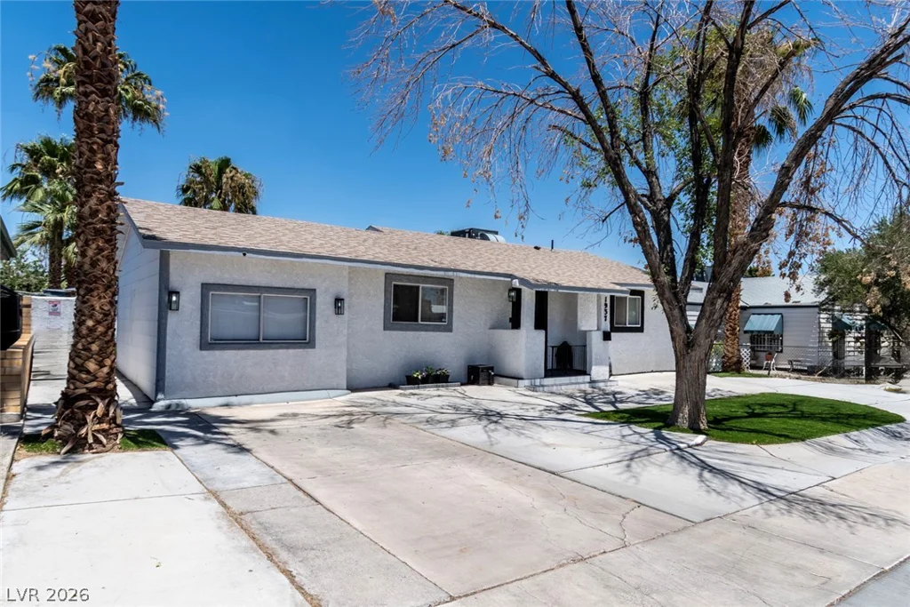 1937 Peyton, Las Vegas, NV 89104