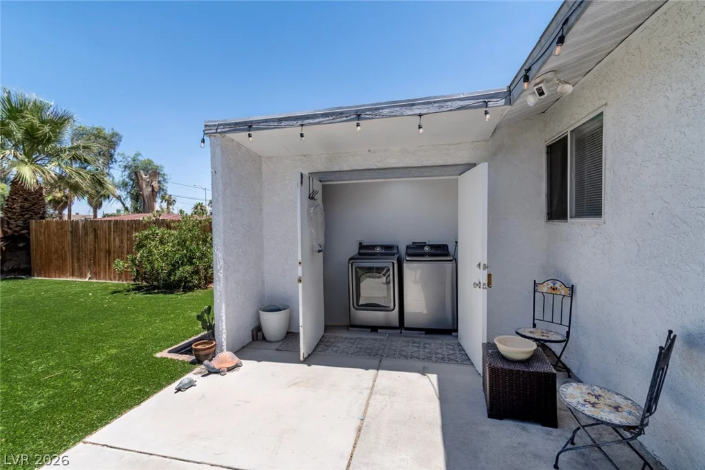 1937 Peyton, Las Vegas, NV 89104