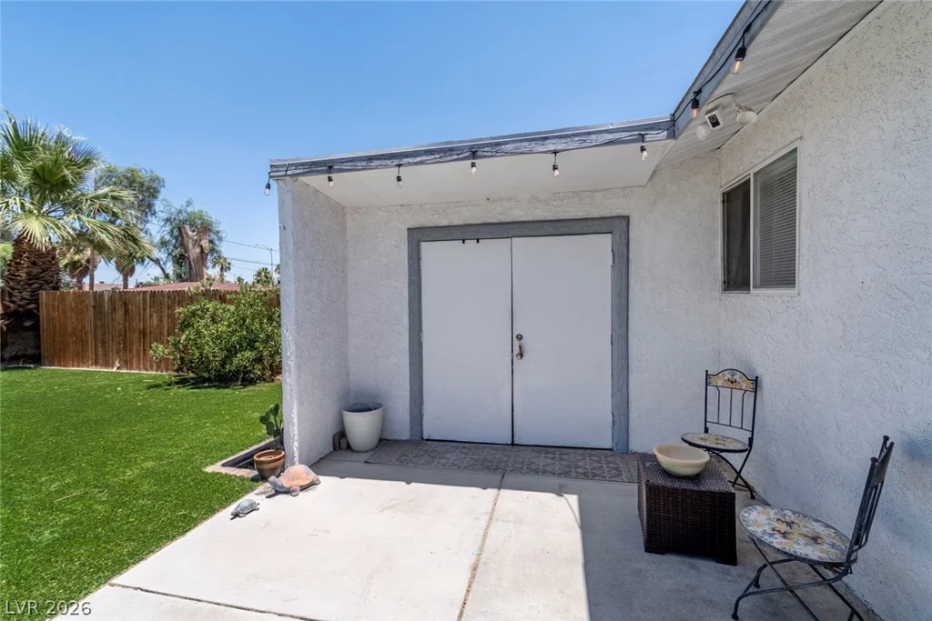 1937 Peyton, Las Vegas, NV 89104