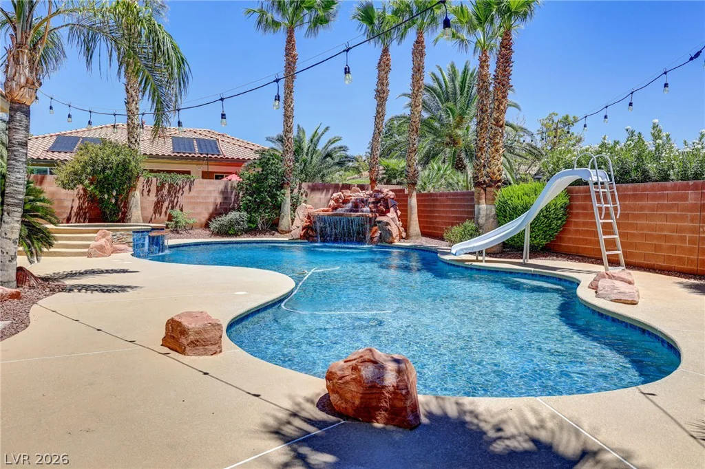 6904 May Basket, Las Vegas, NV 89131
