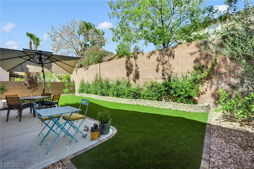 1813 Drifters Peak, Las Vegas, NV 89144