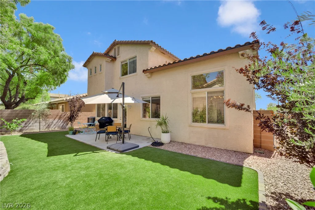 1813 Drifters Peak, Las Vegas, NV 89144
