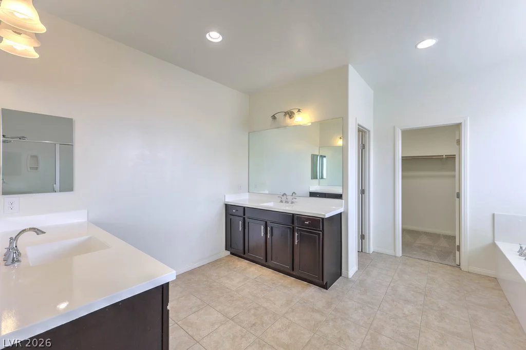 991 Whitworth, Las Vegas, NV 89148