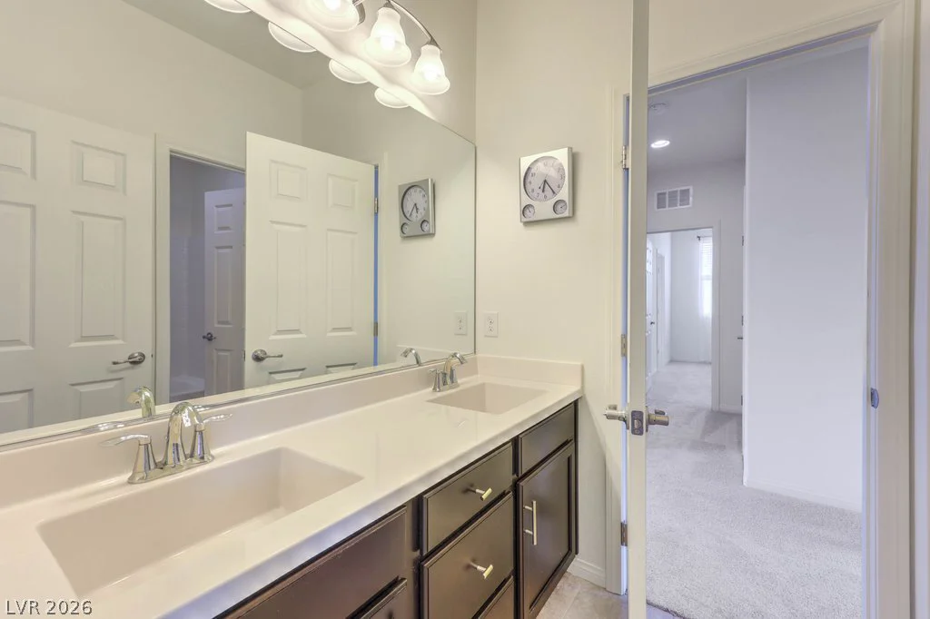 991 Whitworth, Las Vegas, NV 89148