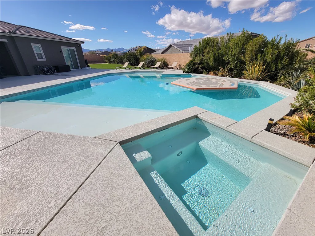 8740 Pioneer, Las Vegas, NV 89113