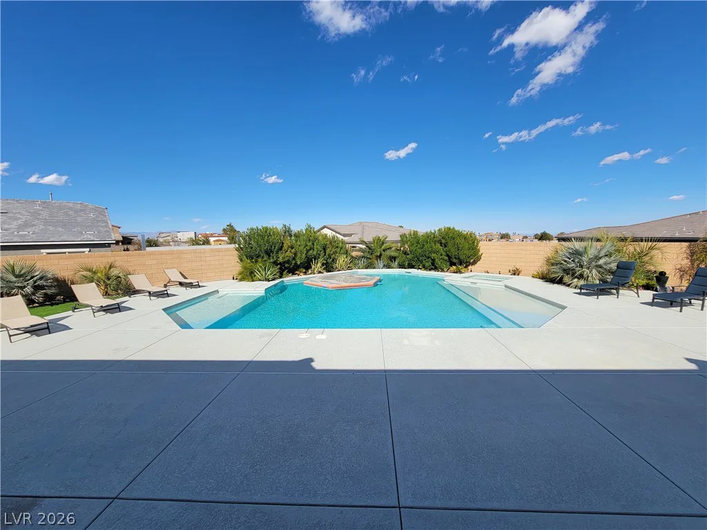 8740 Pioneer, Las Vegas, NV 89113