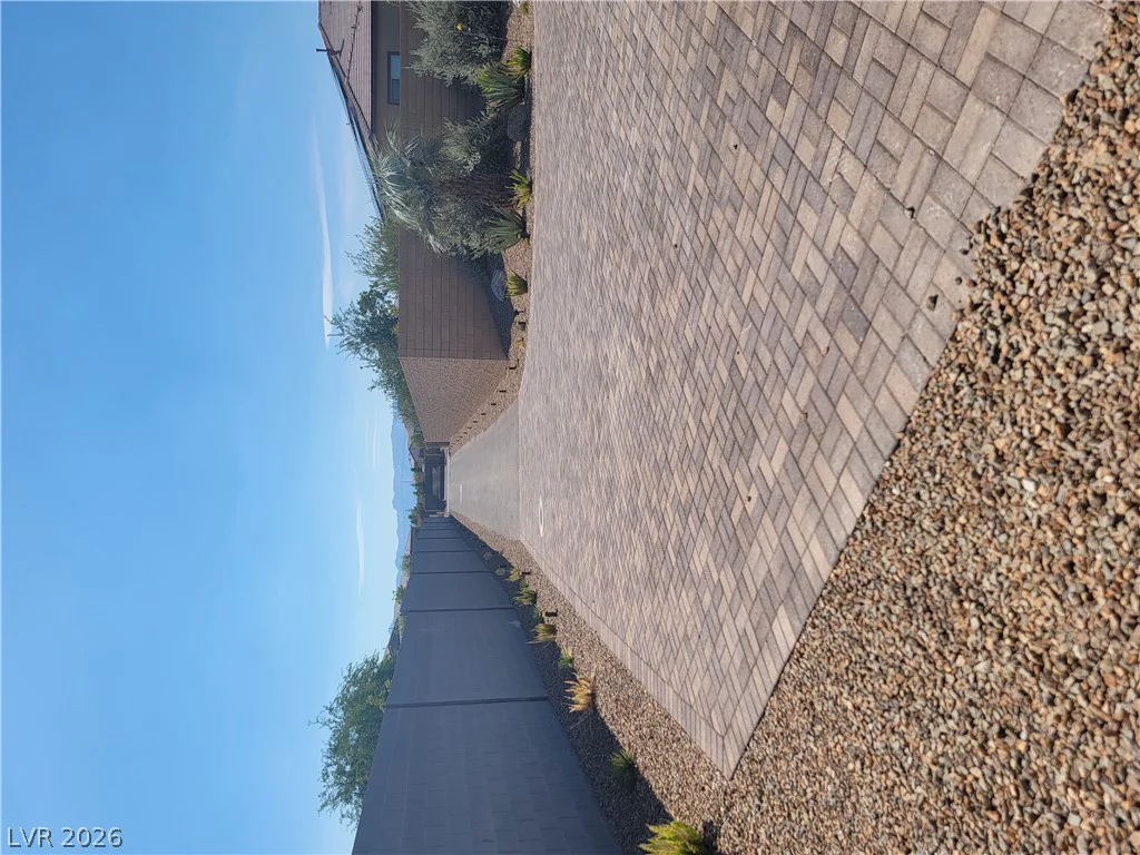 8740 Pioneer, Las Vegas, NV 89113