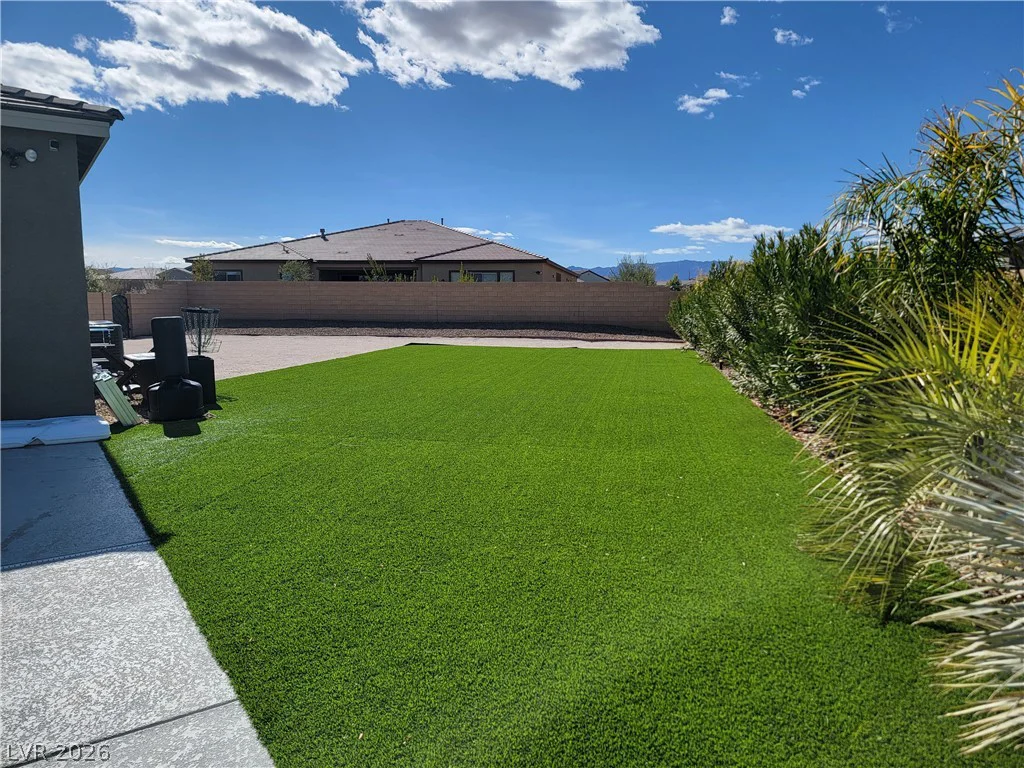 8740 Pioneer, Las Vegas, NV 89113