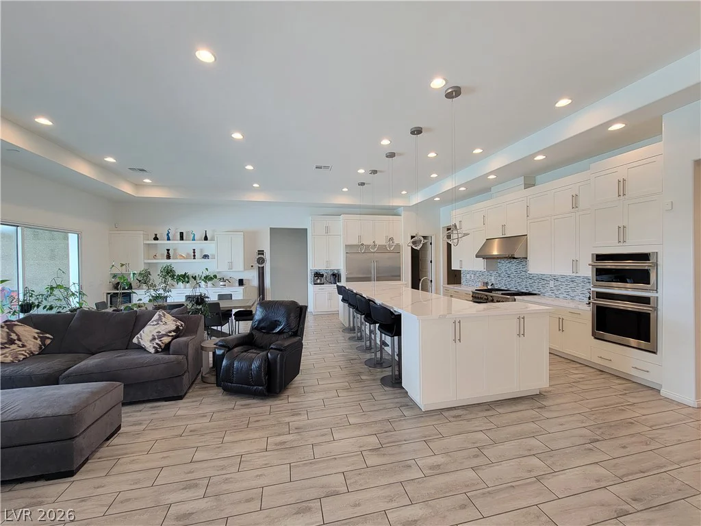 8740 Pioneer, Las Vegas, NV 89113