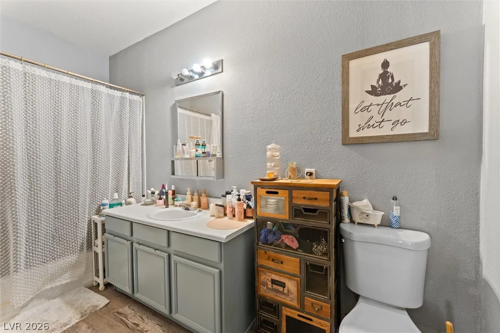 2041 Hussium Hills, Las Vegas, NV 89108