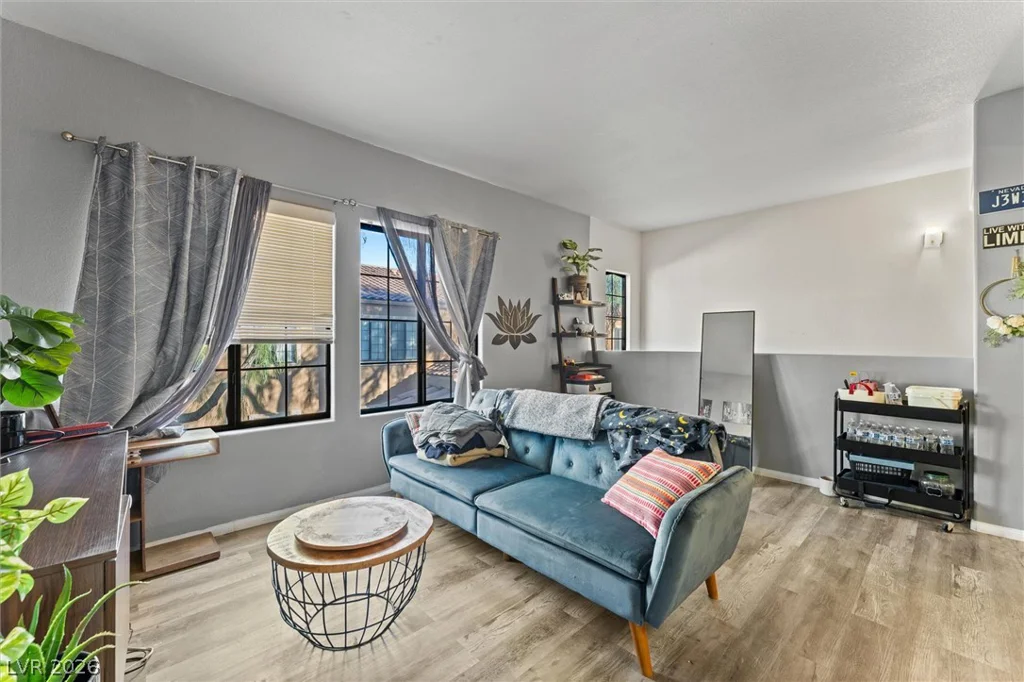 2041 Hussium Hills, Las Vegas, NV 89108