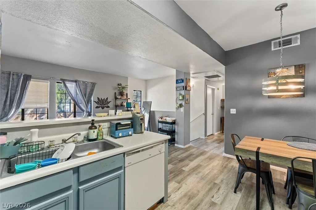 2041 Hussium Hills, Las Vegas, NV 89108