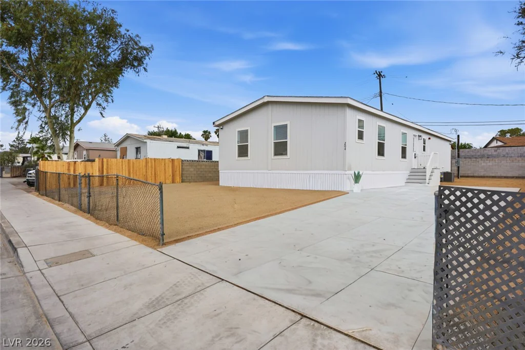 204 Mojave, Henderson, NV 89015