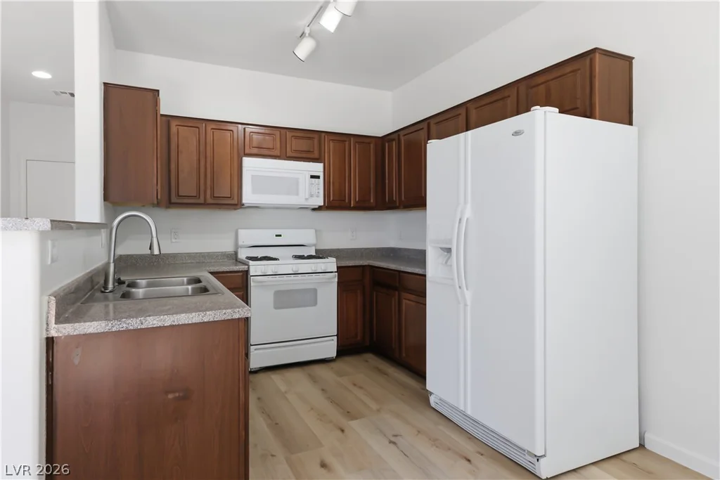 10410 Gold Shadow, Las Vegas, NV 89129